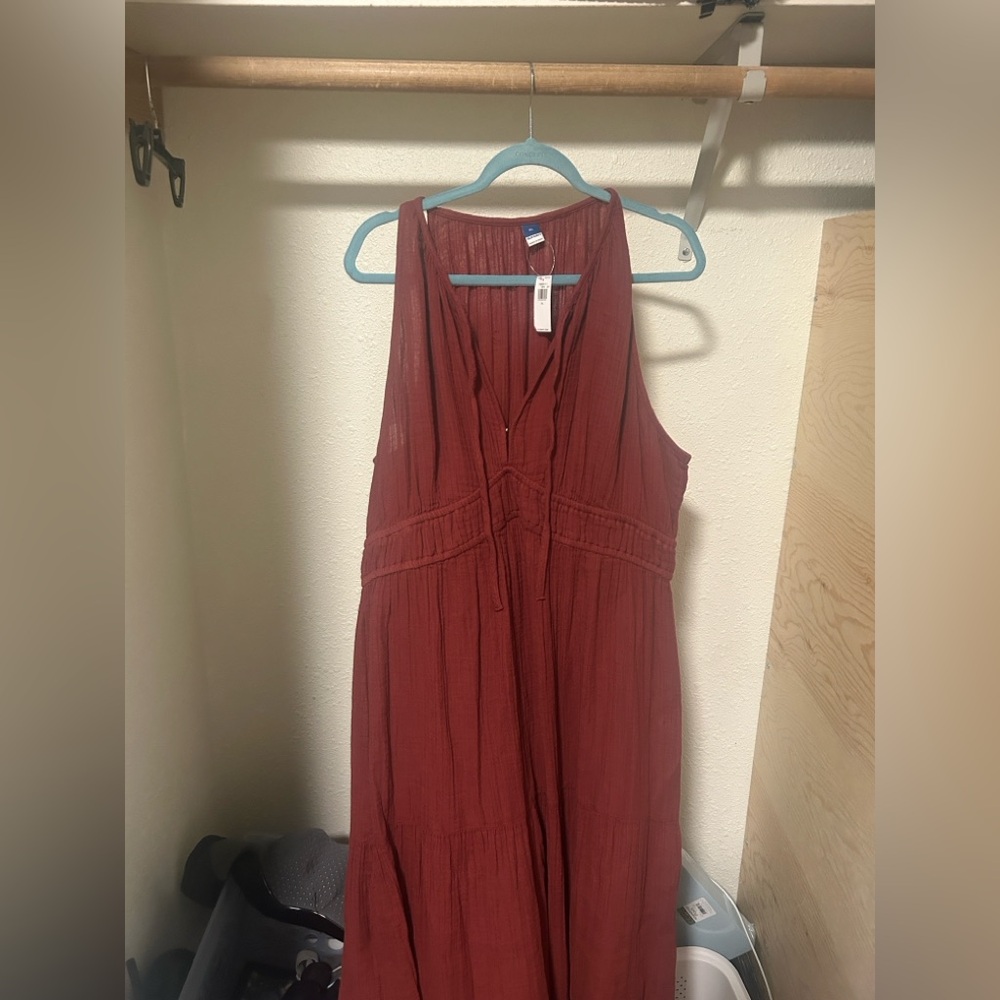 Old Navy Burgundy Sleeveless dress - Picture 4 of 6